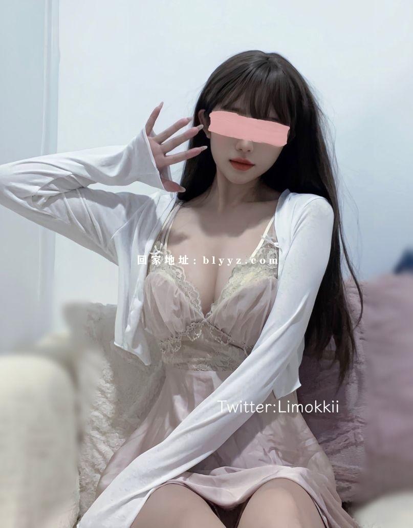 推特极品萌妹博主@小粥福利视频资源小合集 13P/9V/571.84M