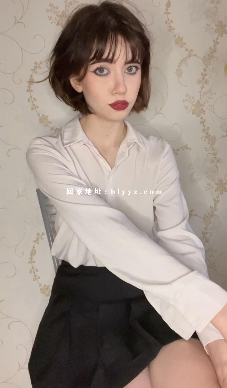 Onlyfans高颜值博主YourSmallDoll合集 97V/69.29G