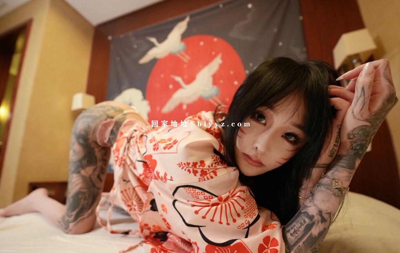 推特21万粉刺青女神 九条南无 最新近期福利视图合集 11.77G